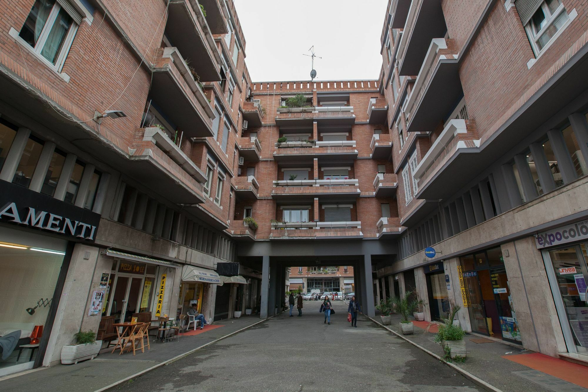 B&B Momenti Romani Exterior photo